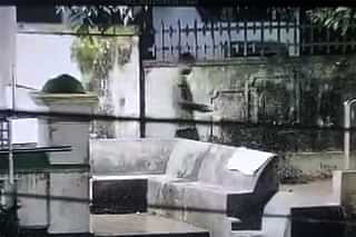 গভীর রাতে মসজিদ থেকে পবিত্র কোরআন নিয়ে যাচ্ছেন এই যুবক, তিনি ইকবাল হোসেন বলে নিশ্চিত হয়েছে পুলিশ